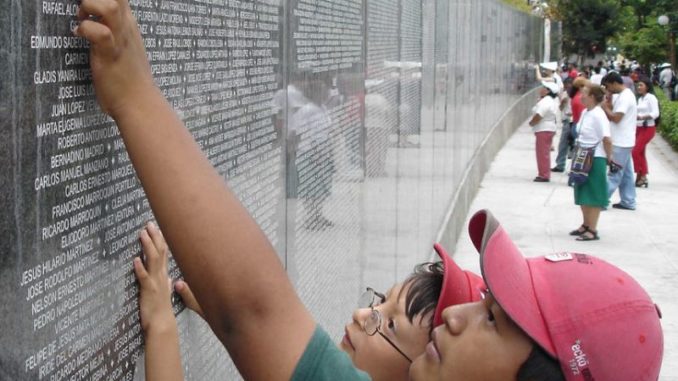 3_MemorialWall_RS -cut